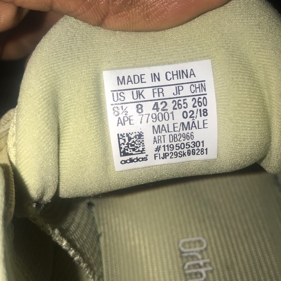 Super moon yellow yeezy 500 - Picture 4 of 4